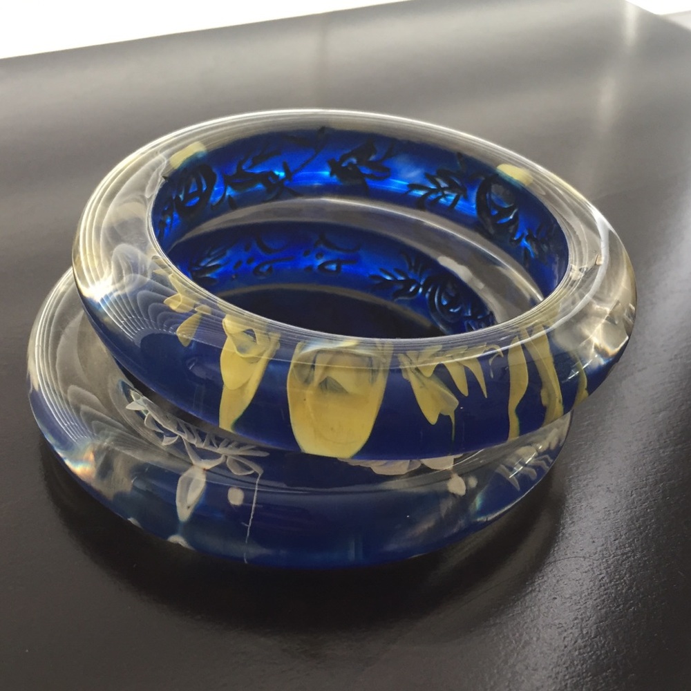Acrylic bangle bracelet set